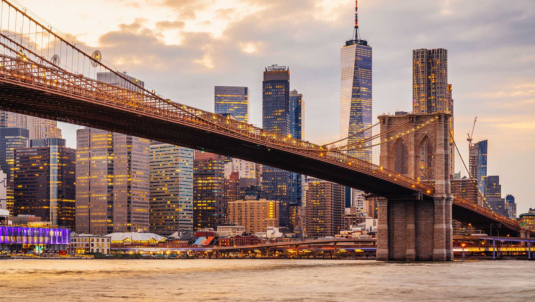 Brooklyn Bridge in the evening hours