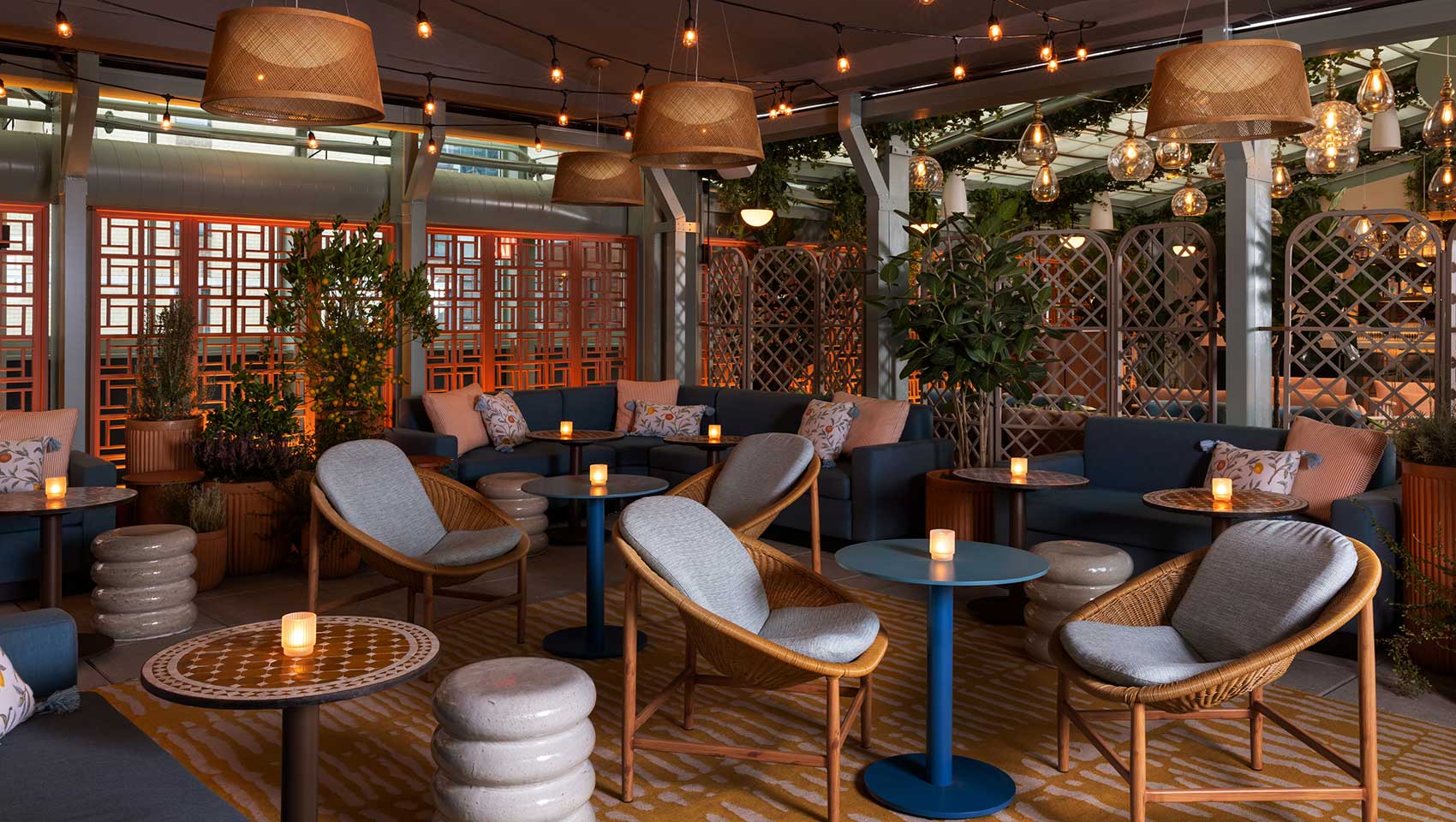 Seating at Bar Sprezzatura