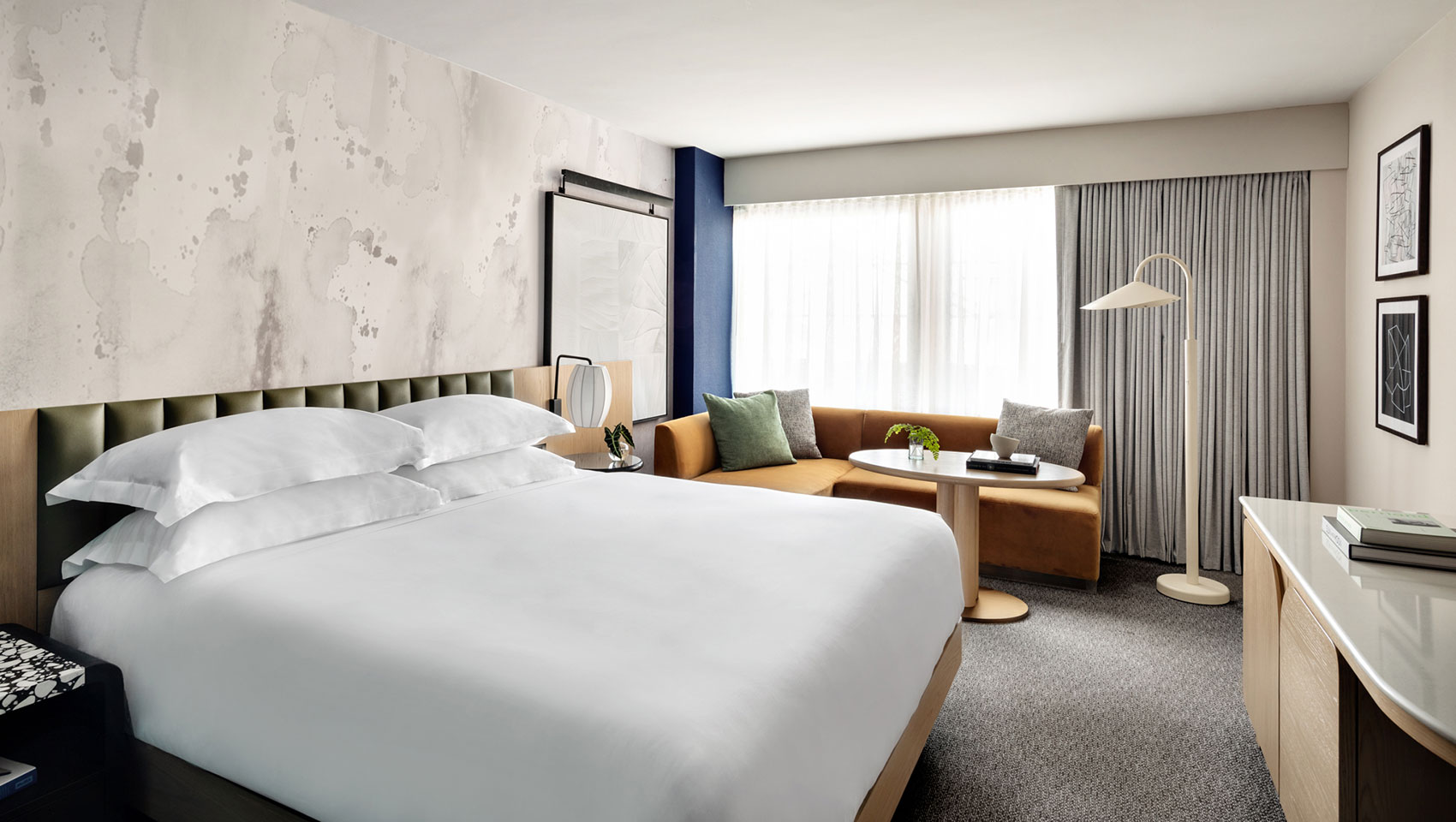 King Essential Guestroom at Kimpton - Theta Times Square